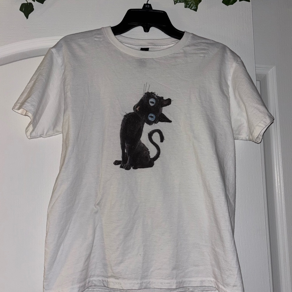 Gildan White T-Shirt with Black Cat Design